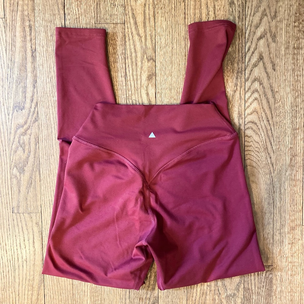 Red Balance Athletica full length pants ✨